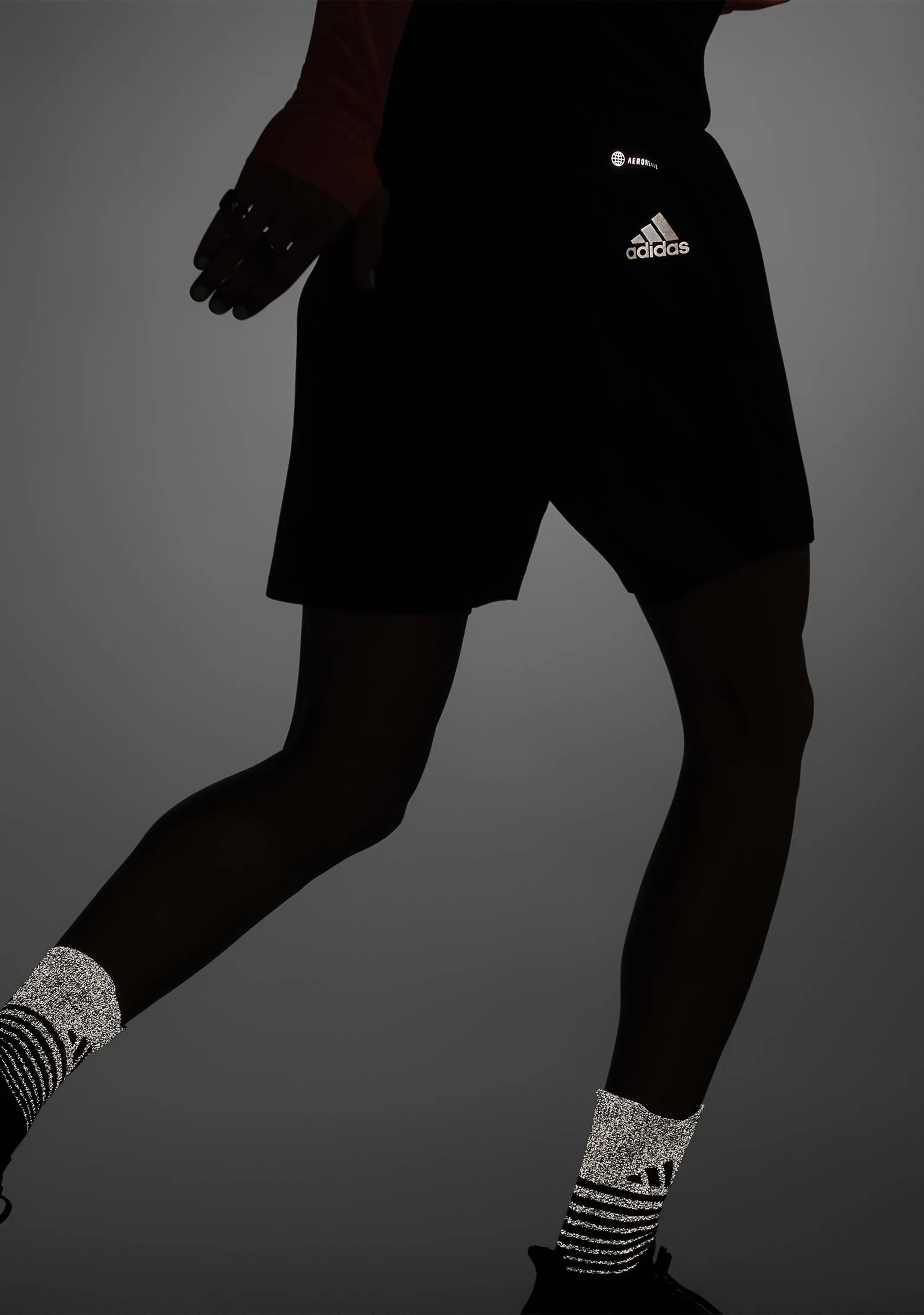 Adidas Mens Run It 7 Inch Shorts <br> H59883